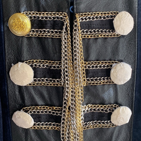 Jacket - Picture 3 of 7